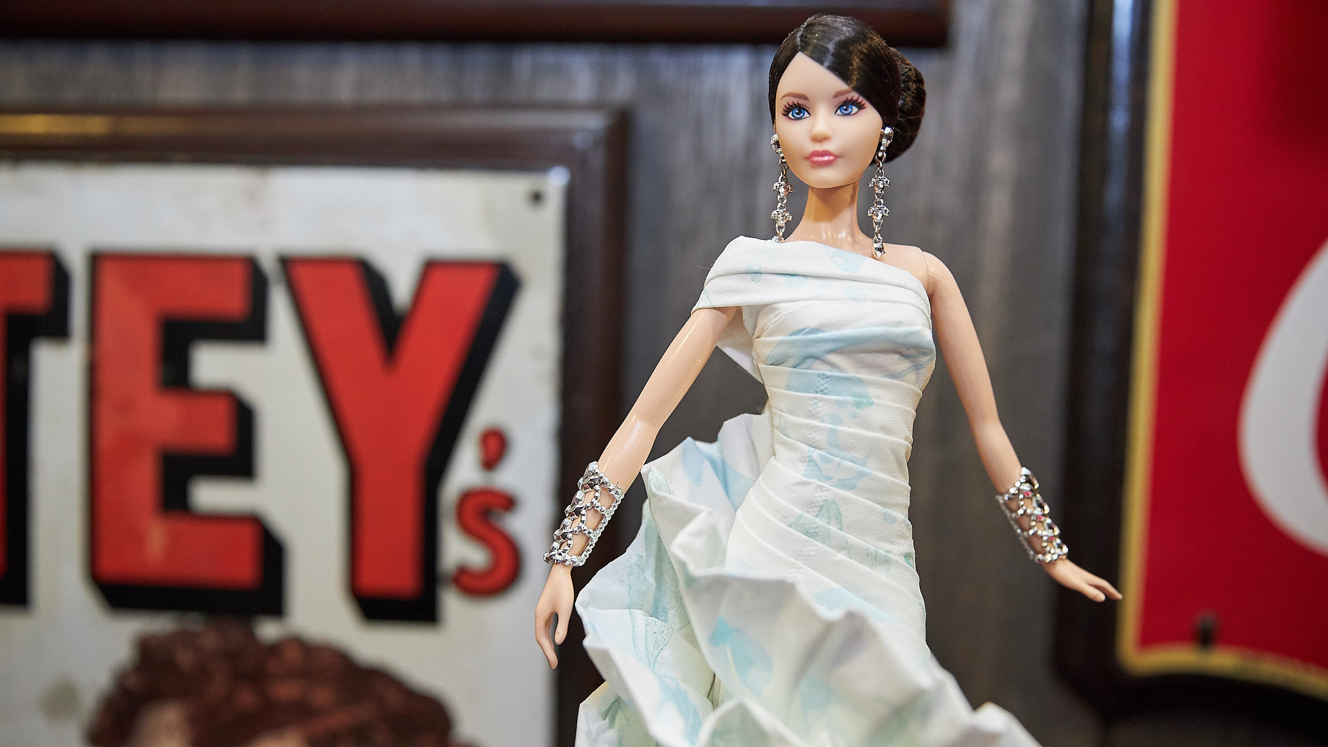Discovery Of The Week: #Flushable Fashion, Toilet Paper Couture For Barbies