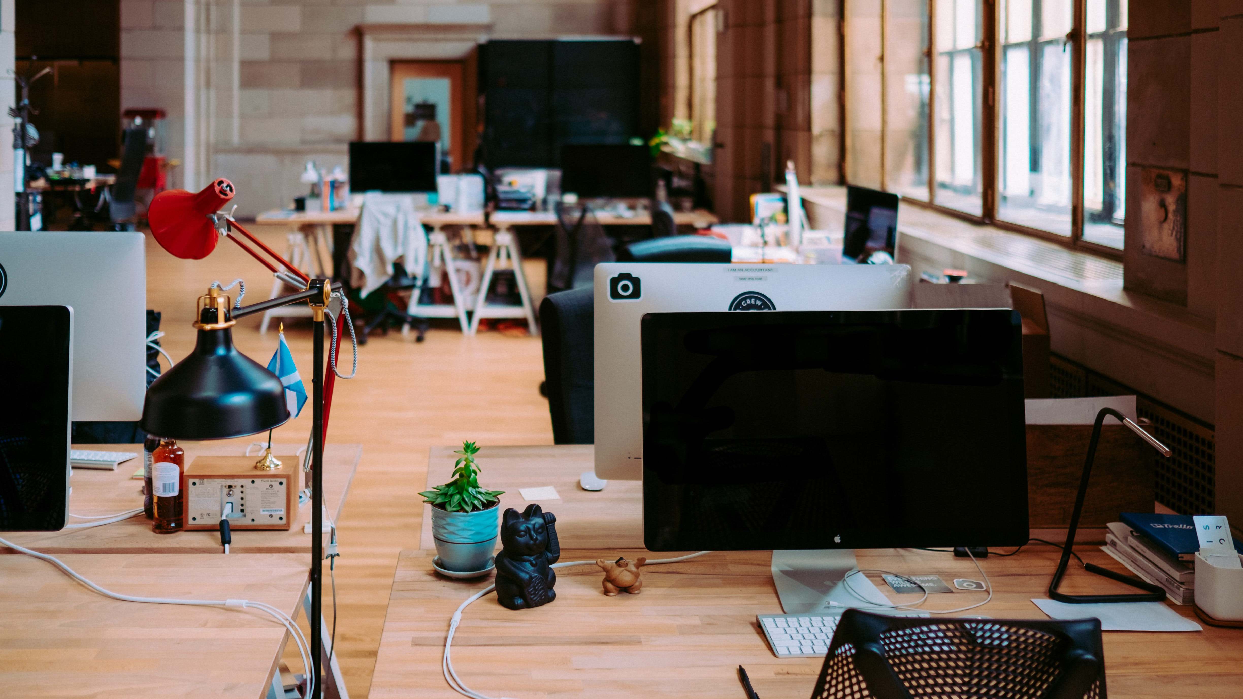 Where To Sit In The Office For The Best Feng Shui