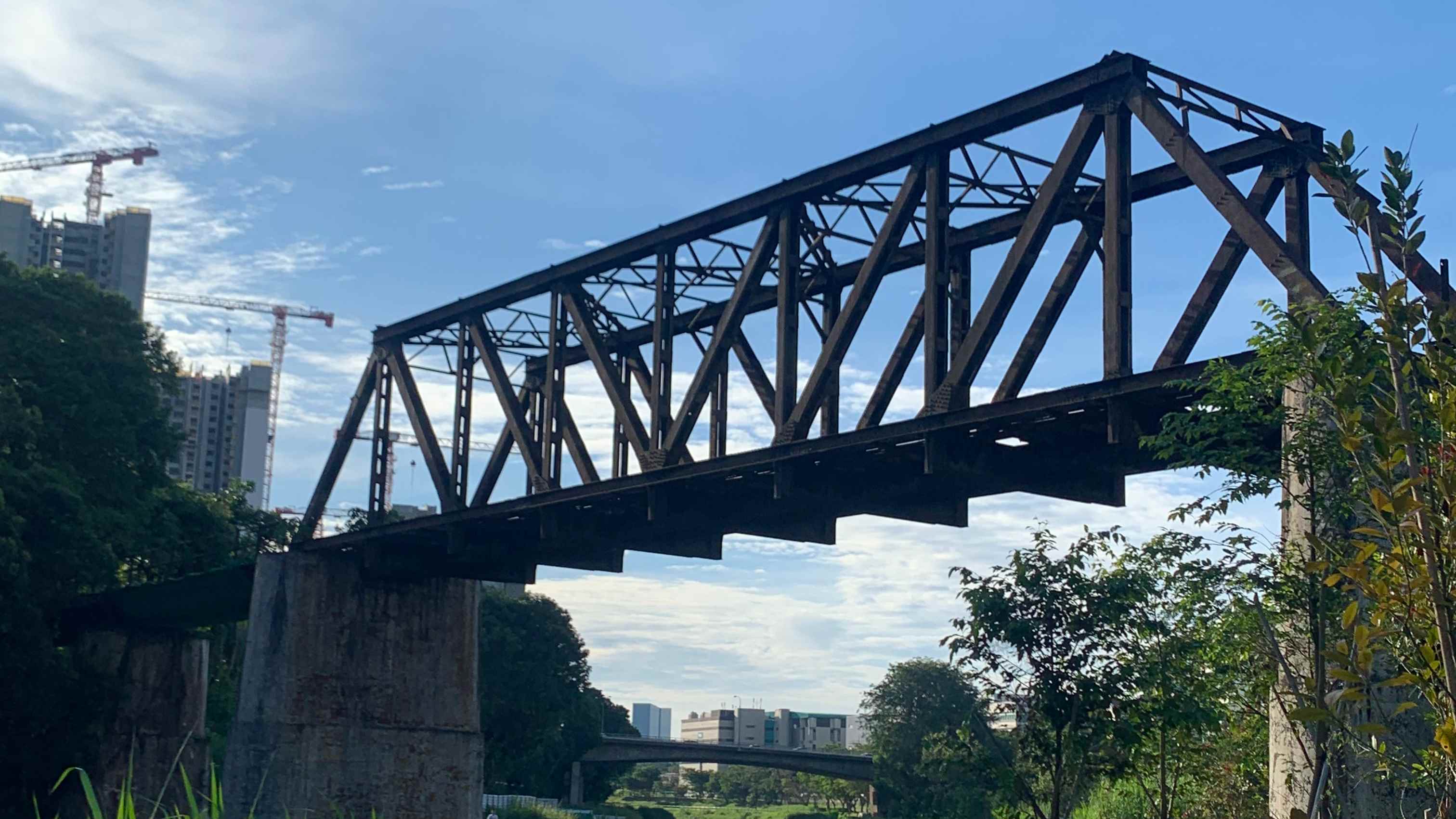 Expect Instagram-worthy spots such as the Old Jurong Line Railway Bridge; the nearby tracks are also super pops for photography.