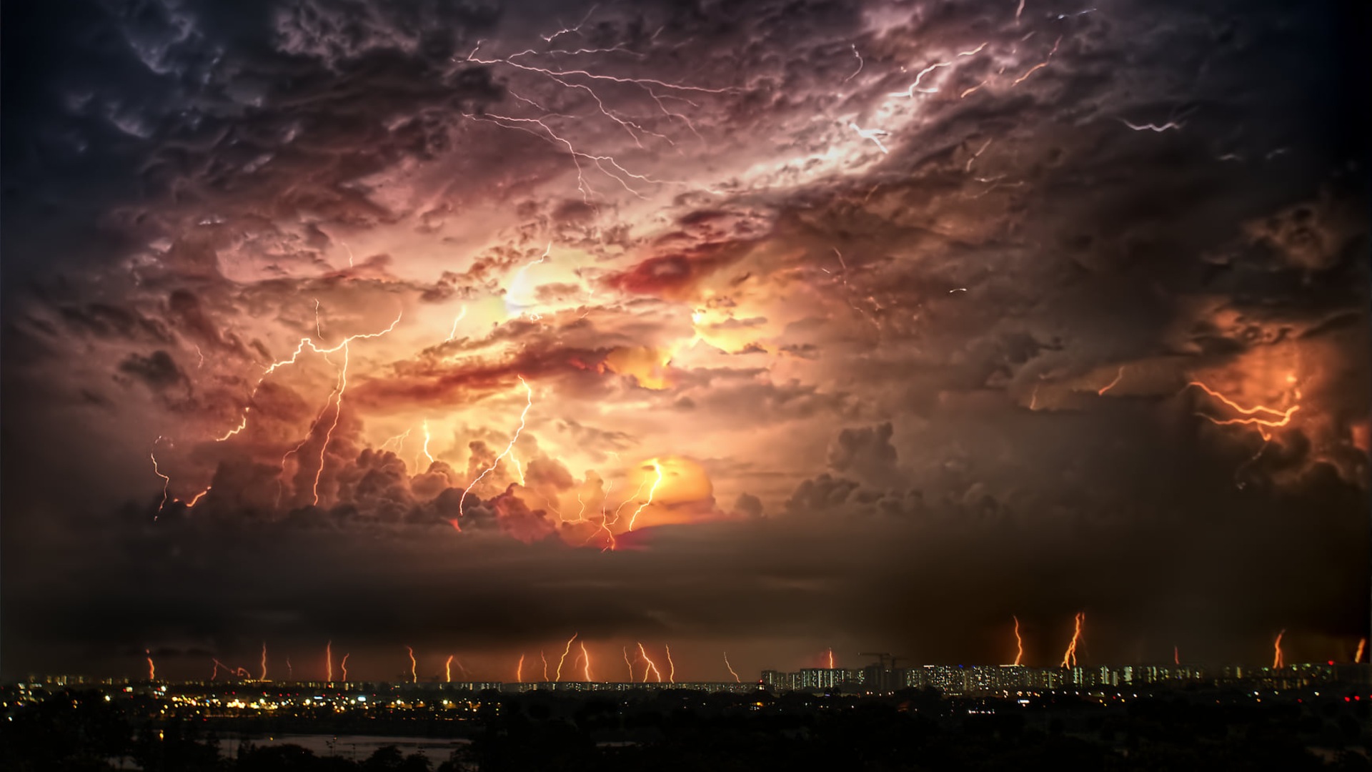 Discover Paul Lee’s stunning Singapore lightning photography, plus simple tips for capturing dramatic storm shots with your phone and the myENV app.