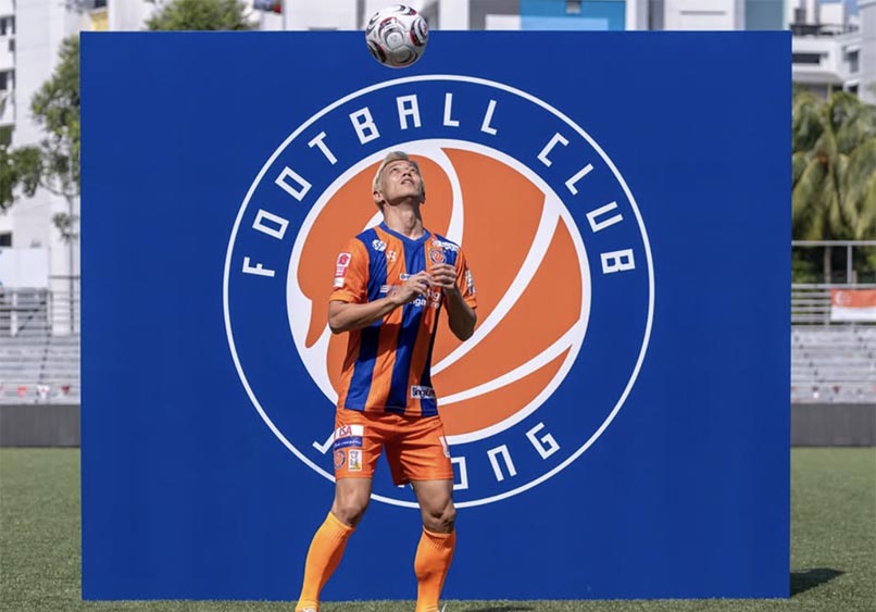 keisuke honda fc jurong pitch 2