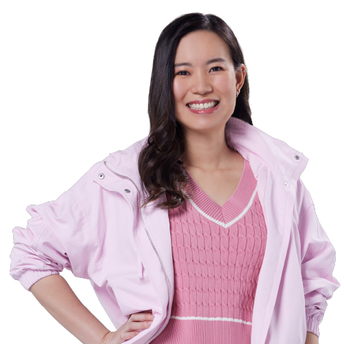 Si Yun is a Talent Plus host, voice-over artist of So Drama! Entertainment (SDE), a media and entertainment company.